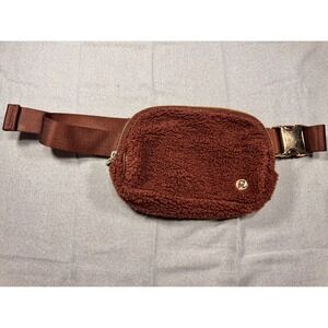 Lululemon Everywhere Belt‎ Bag Fleece Sherpa Brown Gold Hardware 1L Waist Pack